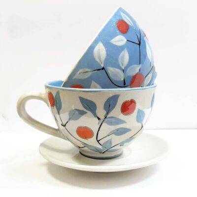 Керамична чаша с ябълки - синя
